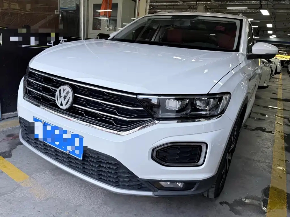 VOLKSWAGEN T-ROC