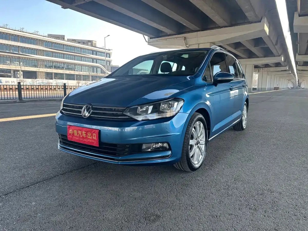 VOLKSWAGEN TOURAN  2022