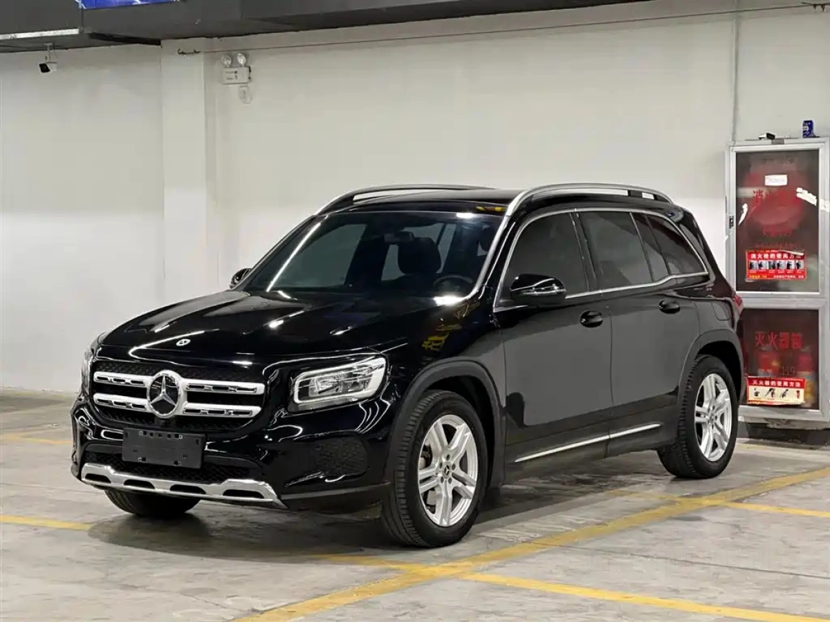 MERCEDES-BENZ GLB  2022