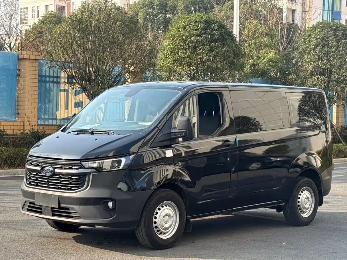 FORD TRANSIT  2025