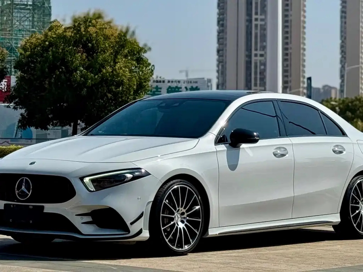 MERCEDES-BENZ A-CLASS AMG  2021