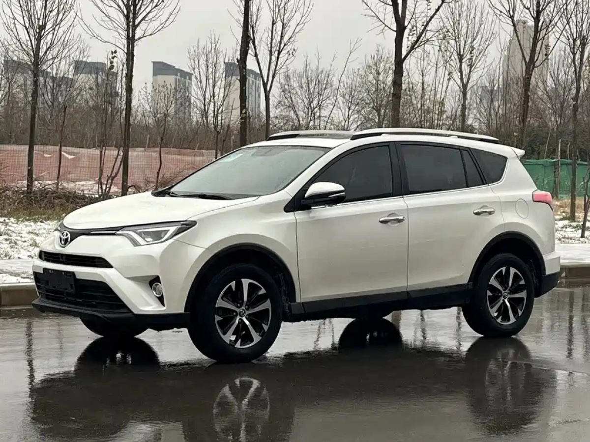 TOYOTA RAV4