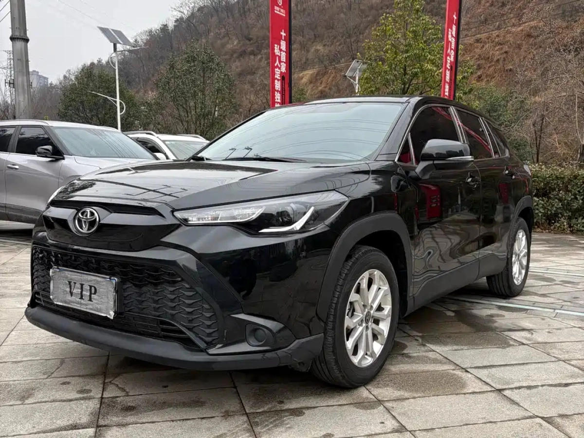 TOYOTA COROLLA CROSS