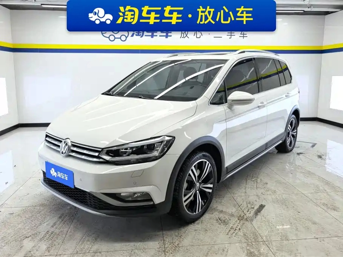 VOLKSWAGEN TOURAN  2021