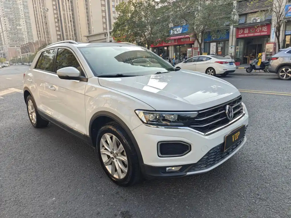VOLKSWAGEN T-ROC