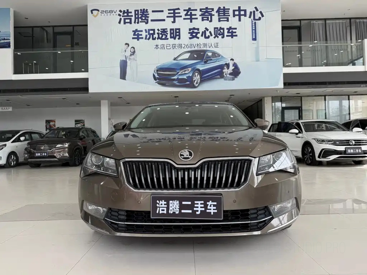 SKODA SUPERB