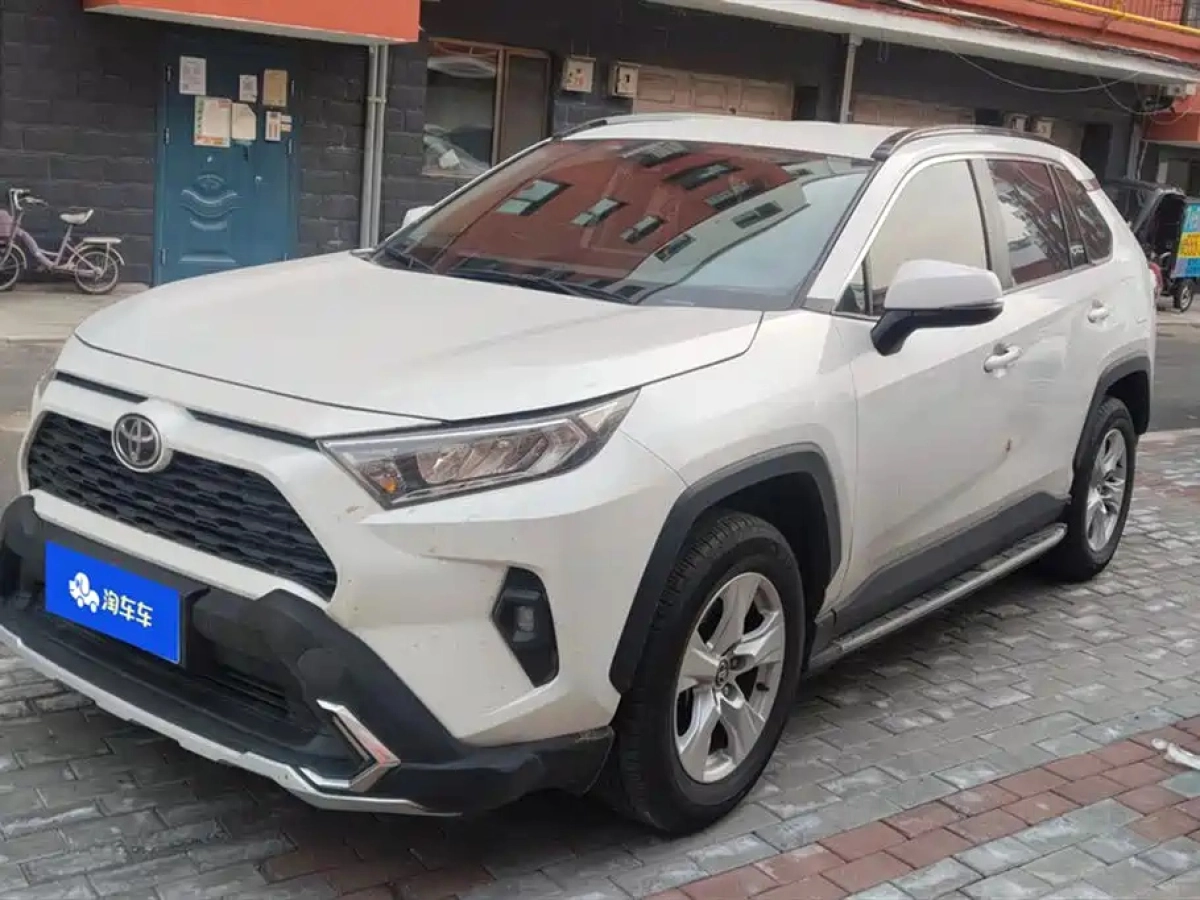 TOYOTA RAV4