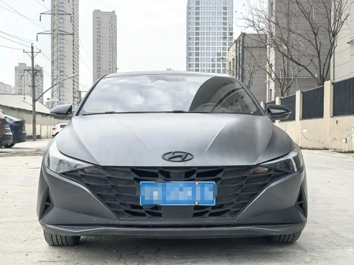 HYUNDAI ELANTRA