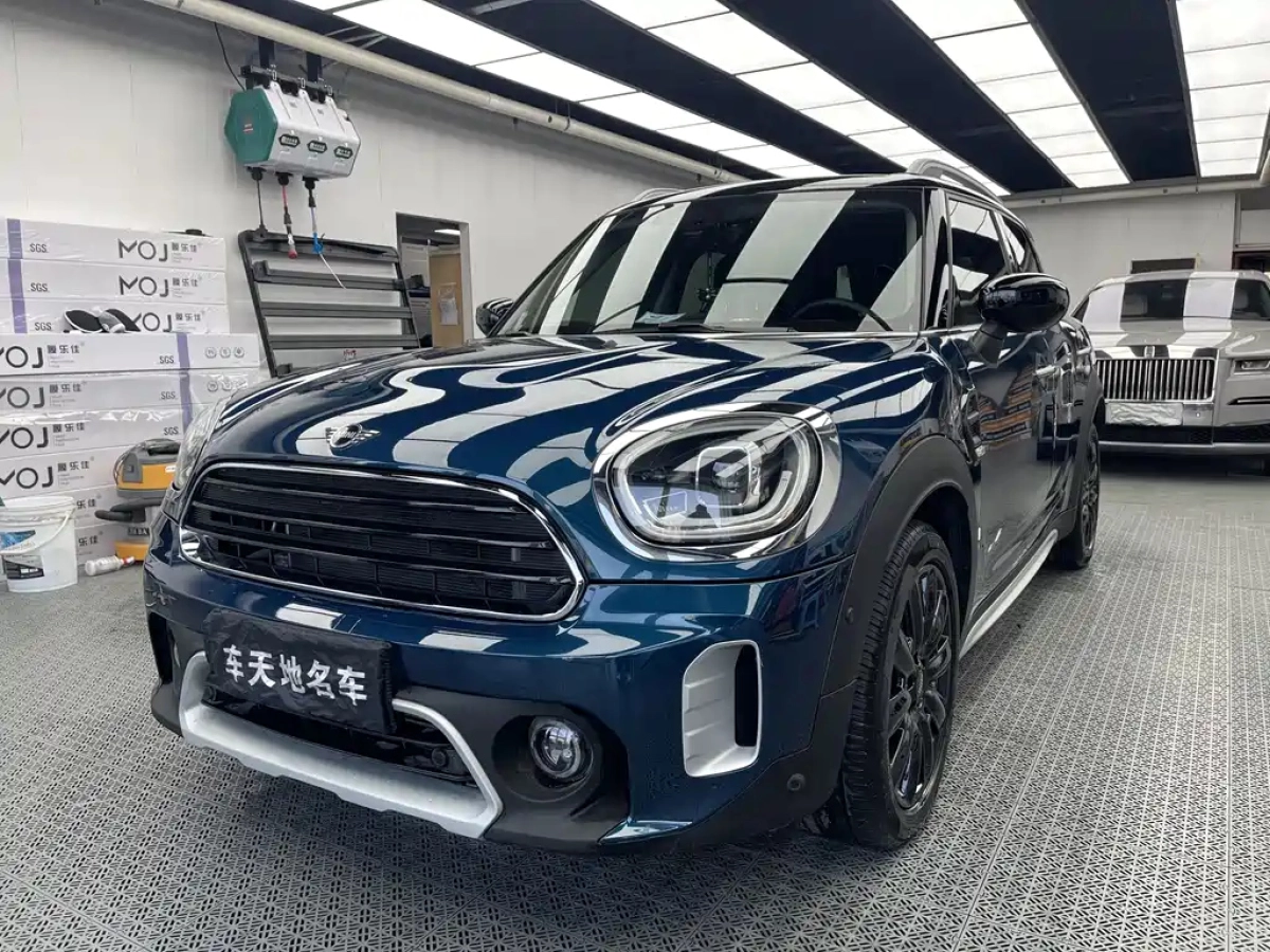 MINI COUNTRYMAN