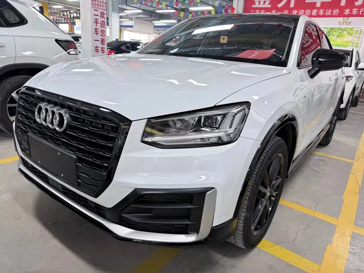 AUDI Q2L