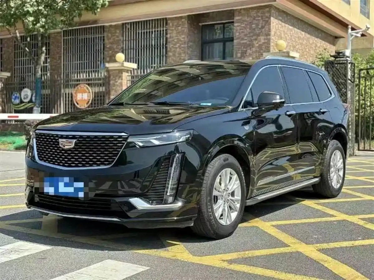 CADILLAC XT6