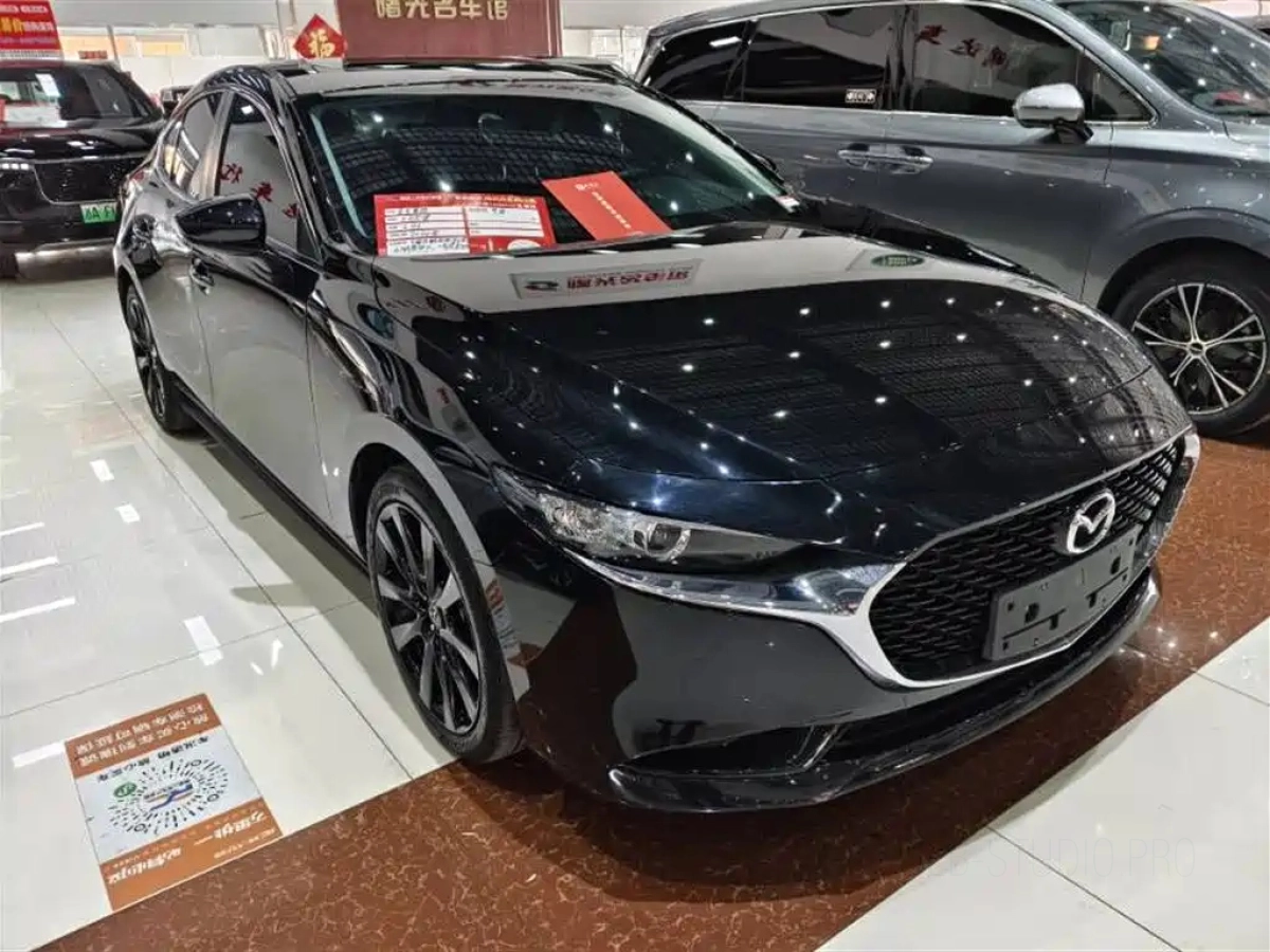 MAZDA 3 AXELA