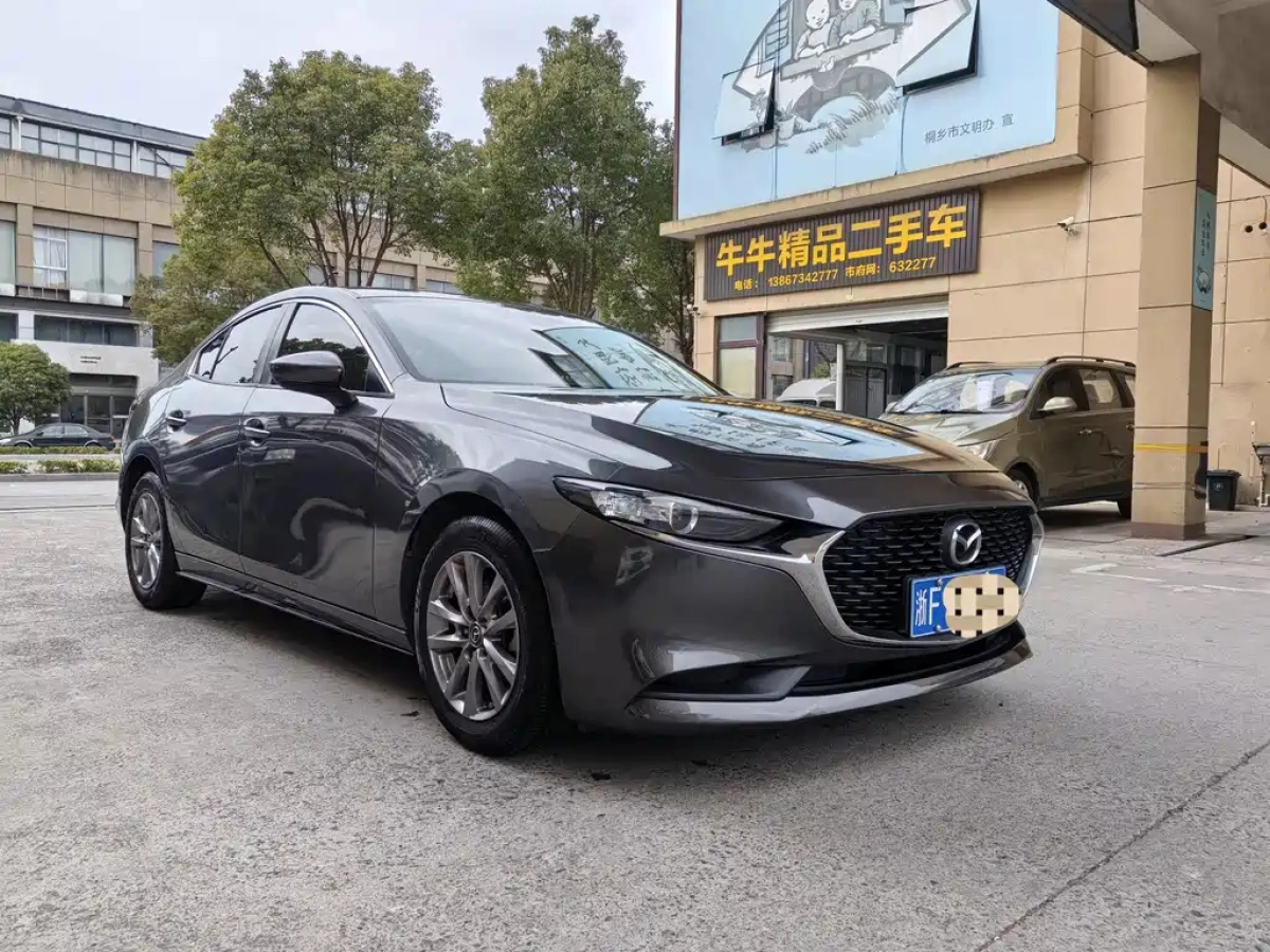 MAZDA 3 AXELA