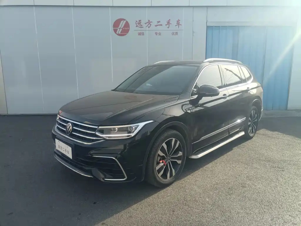 VOLKSWAGEN TIGUAN L