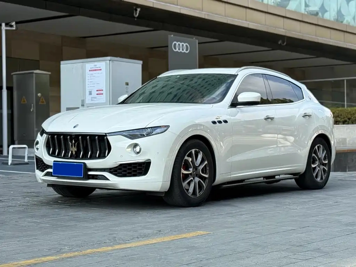MASERATI LEVANTE