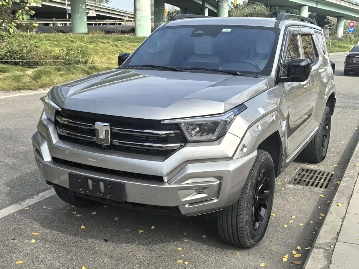 TANK 400 NEW ENERGY  2023