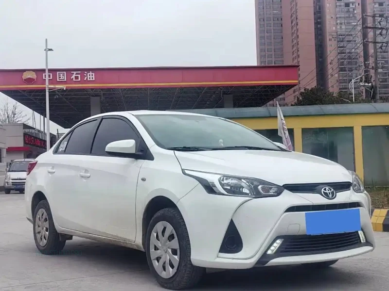 TOYOTA YARIS L ENJOY