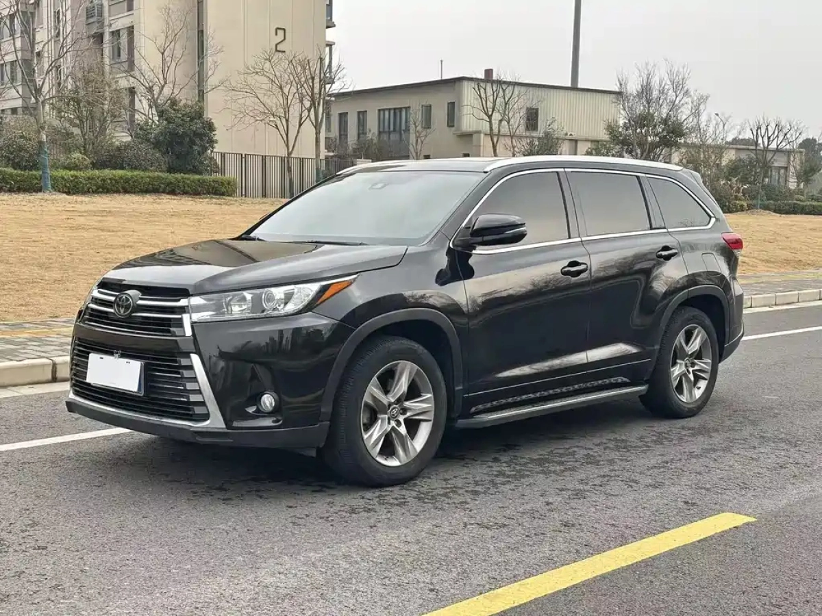 TOYOTA HIGHLANDER