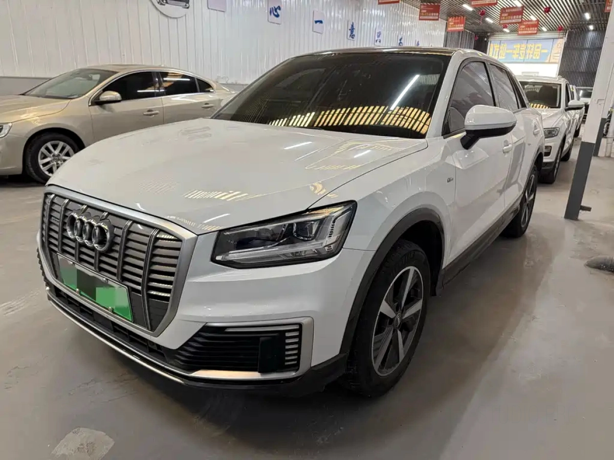 AUDI Q2L E-TRON  2021