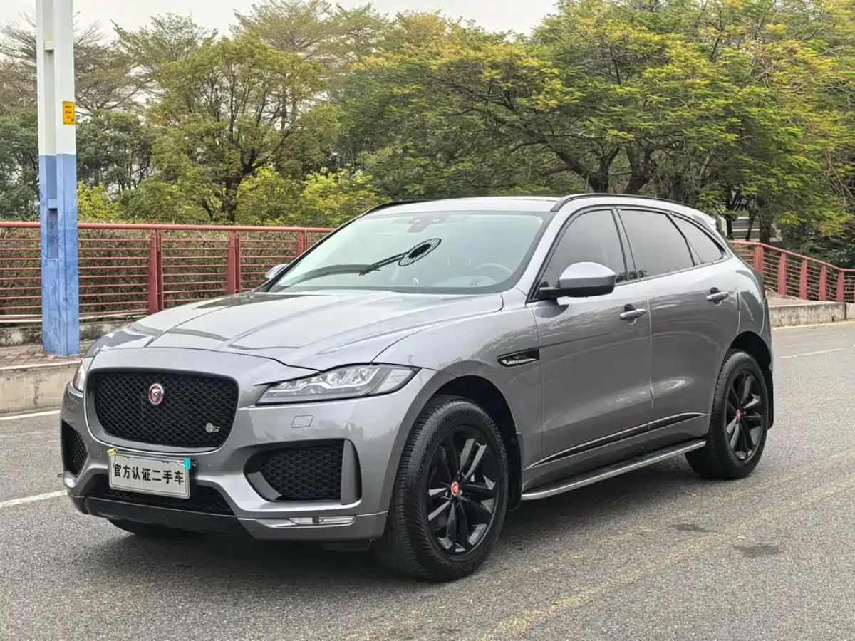 JAGUAR F-PACE  2020