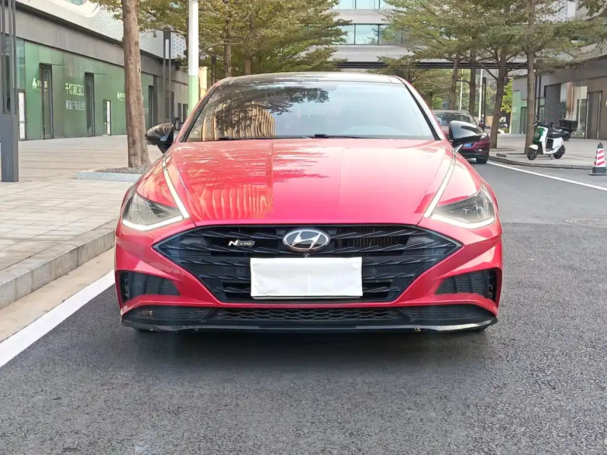 HYUNDAI SONATA