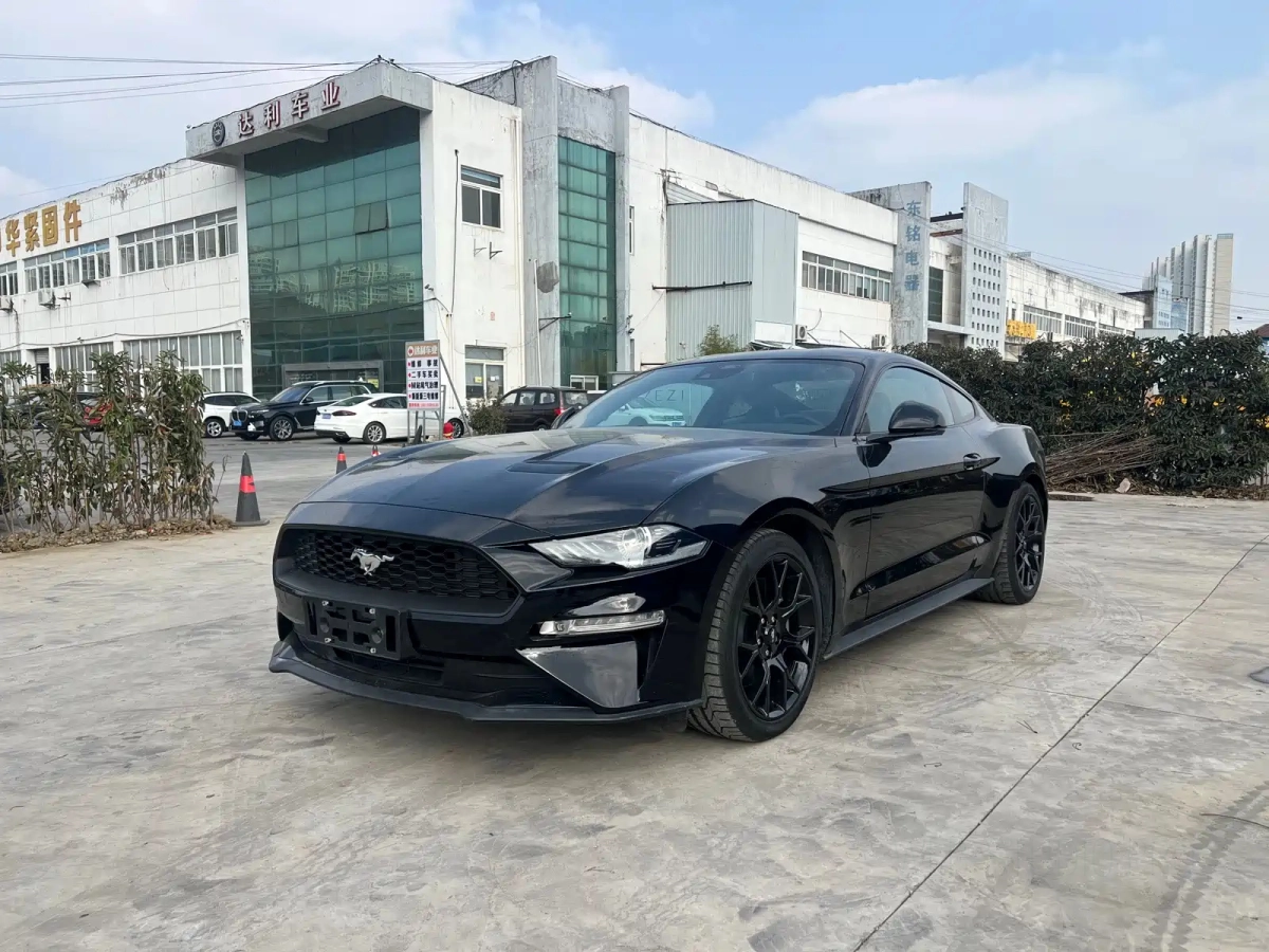 FORD MUSTANG  2022