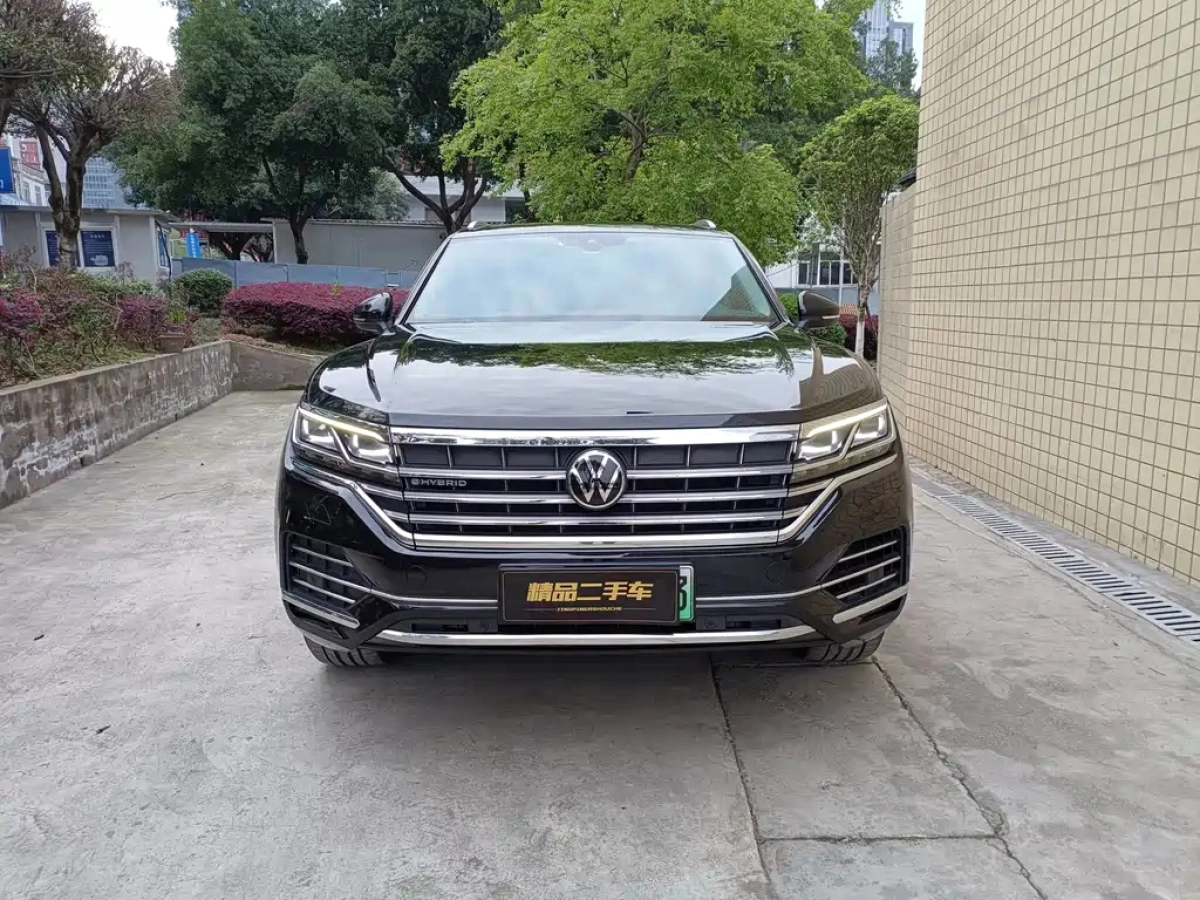 VOLKSWAGEN TOUAREG NEW ENERGY
