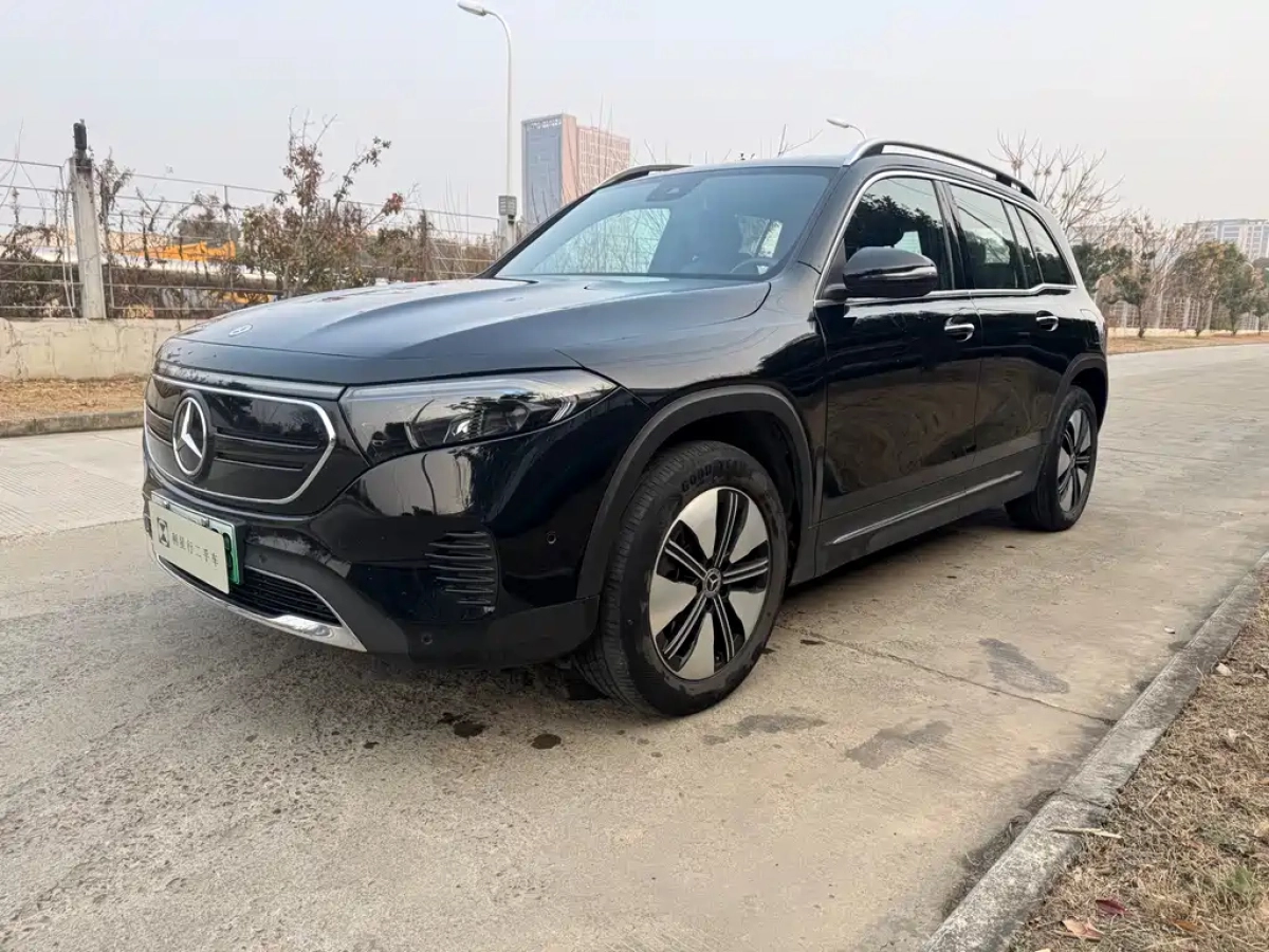 MERCEDES-BENZ EQB  2024