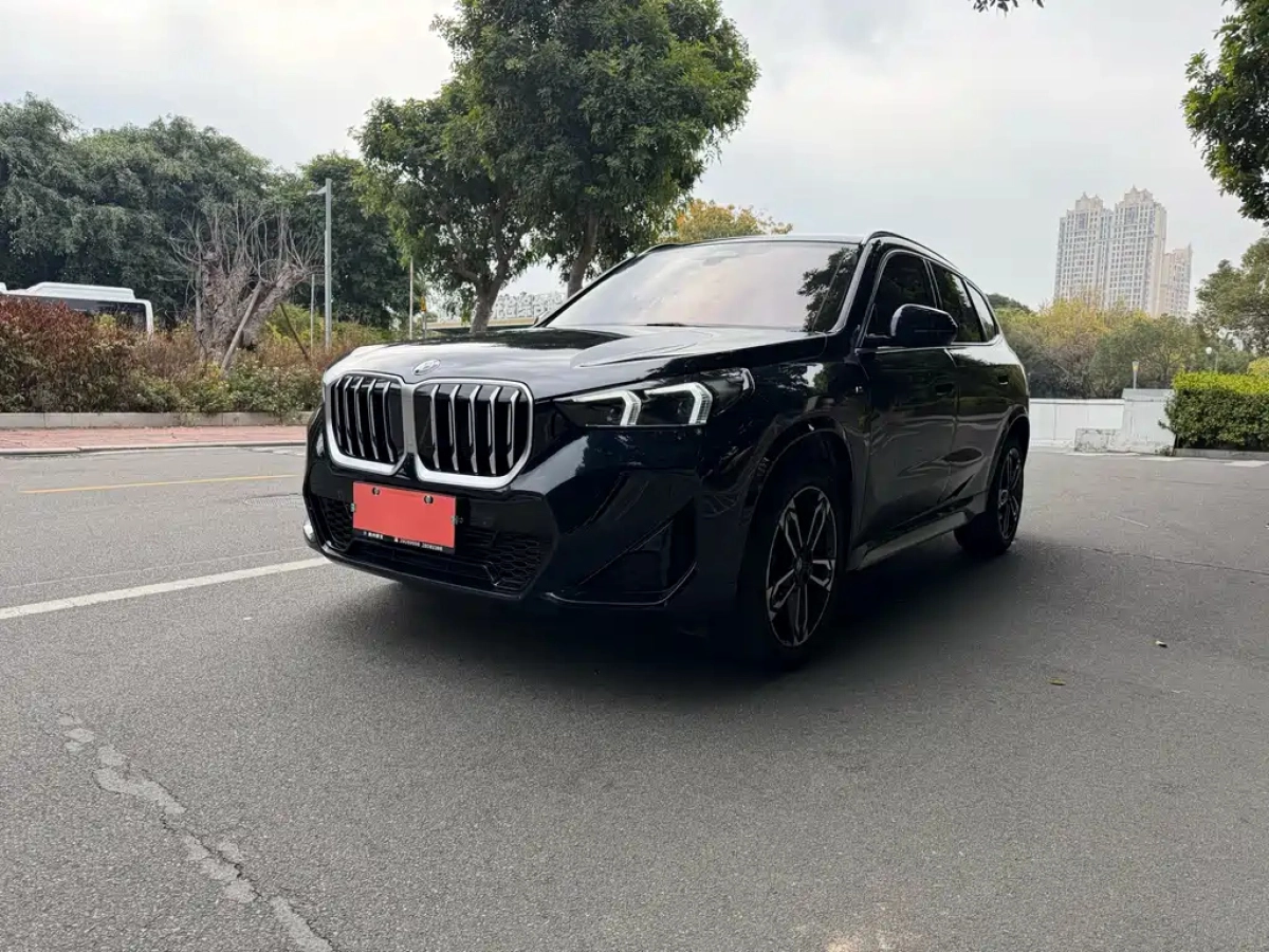 BMW X1  2024