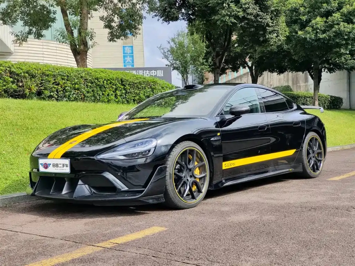 XIAOMI AUTO SU7 ULTRA  2025