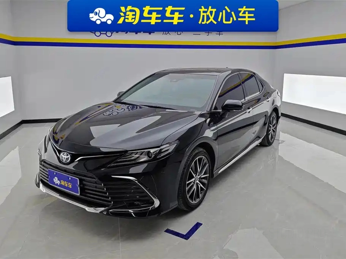TOYOTA CAMRY  2023
