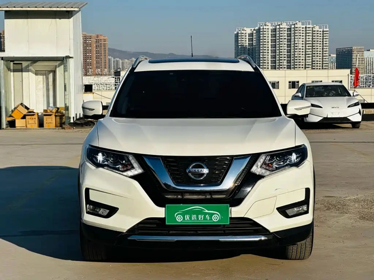 NISSAN X-TRAIL