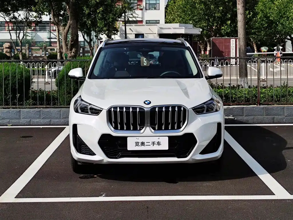 BMW X1  2025