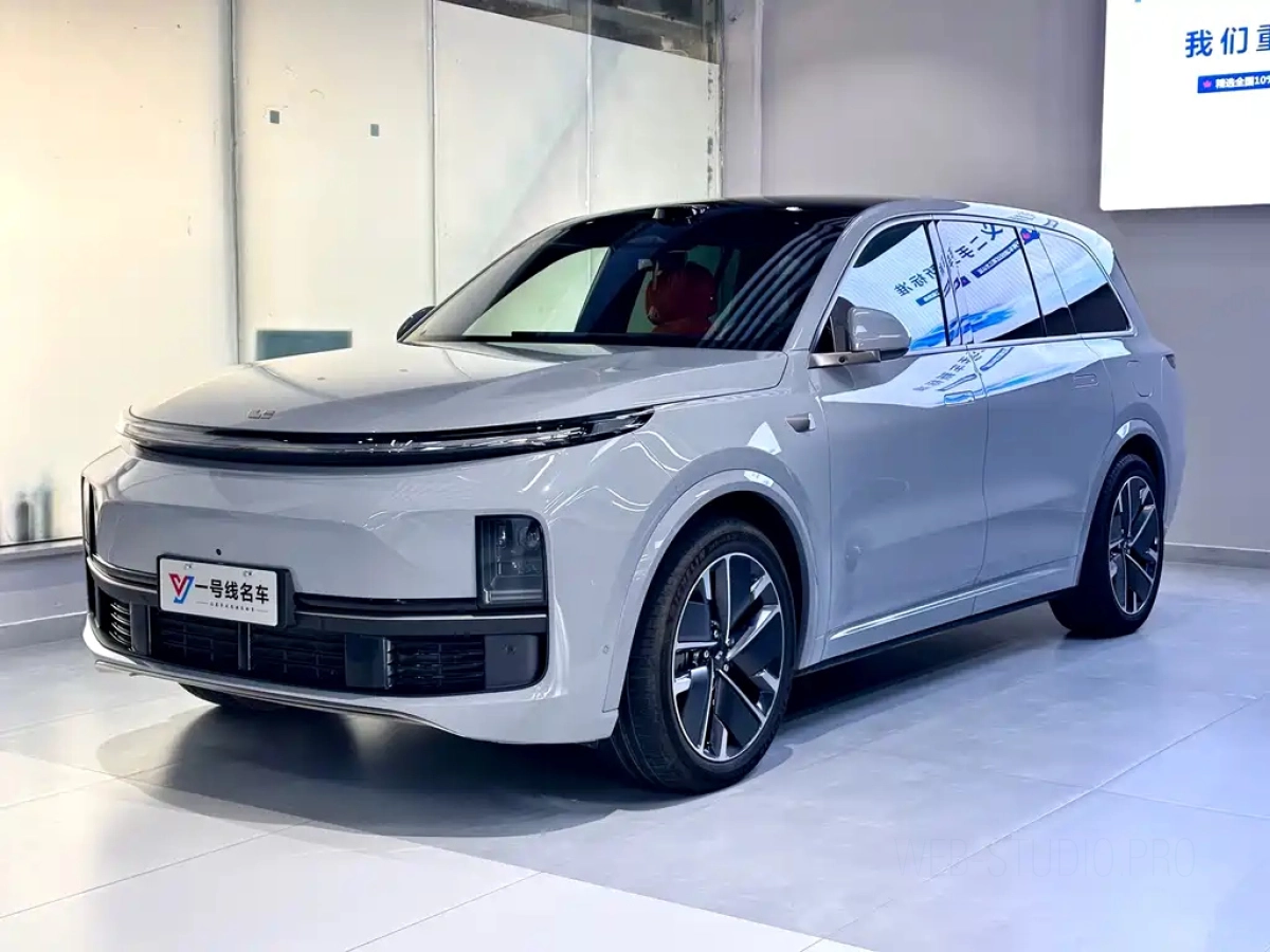 LI AUTO L9  2025