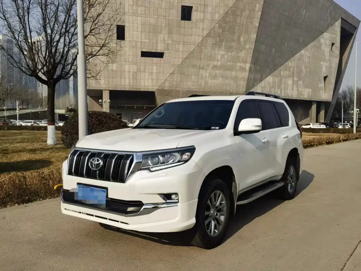 TOYOTA PRADO