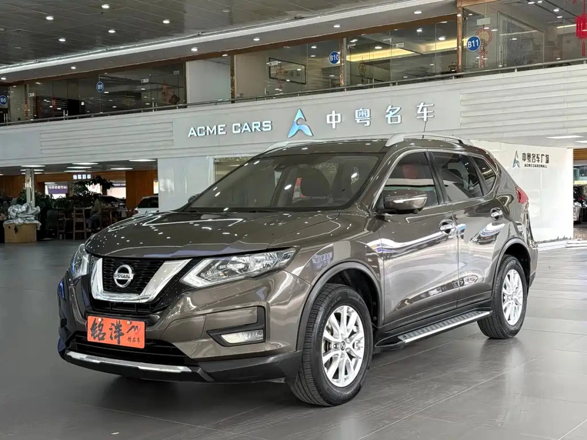 NISSAN X-TRAIL