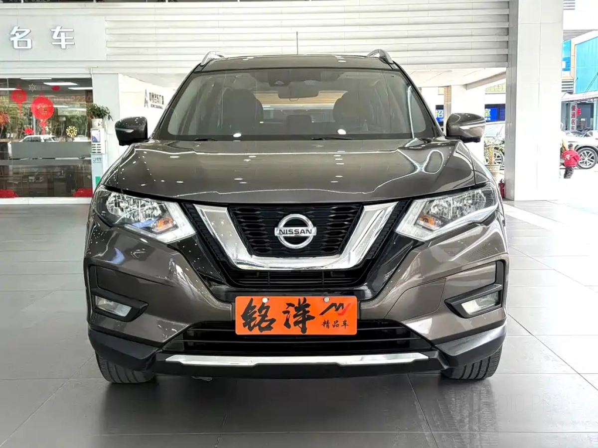 NISSAN X-TRAIL