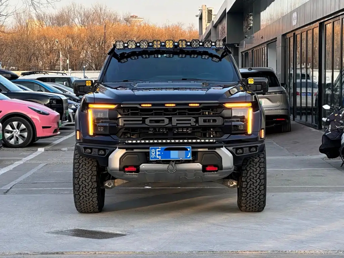 FORD F-150 RAPTOR