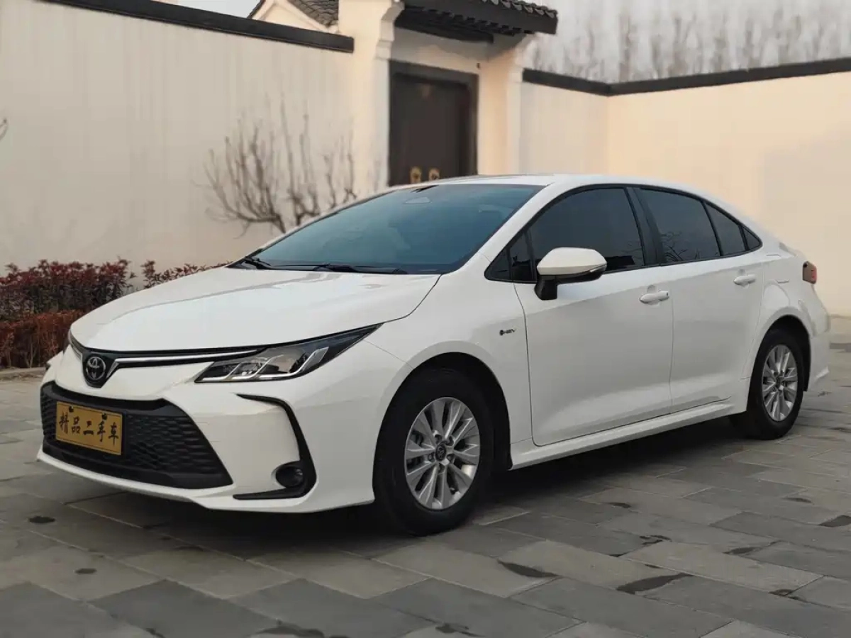 TOYOTA COROLLA  2025