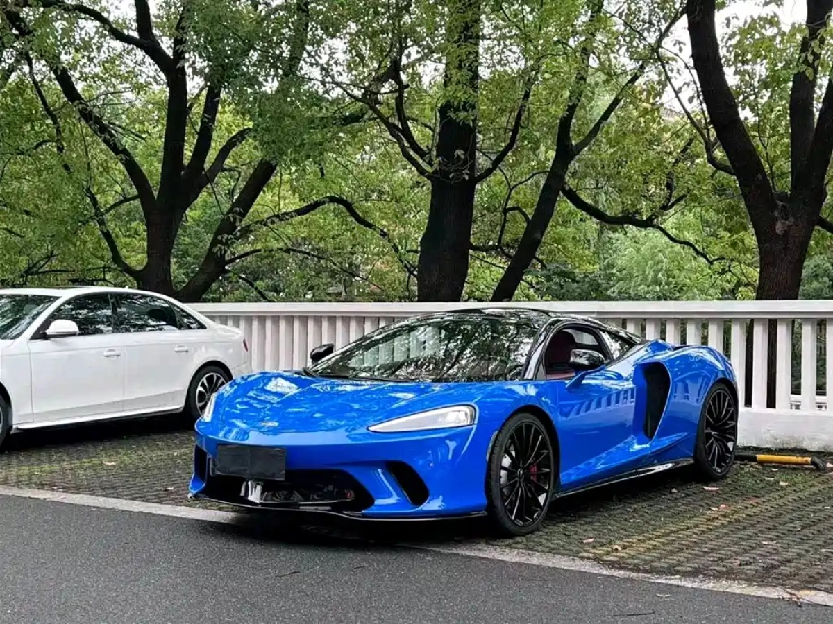 MCLAREN GT  2021
