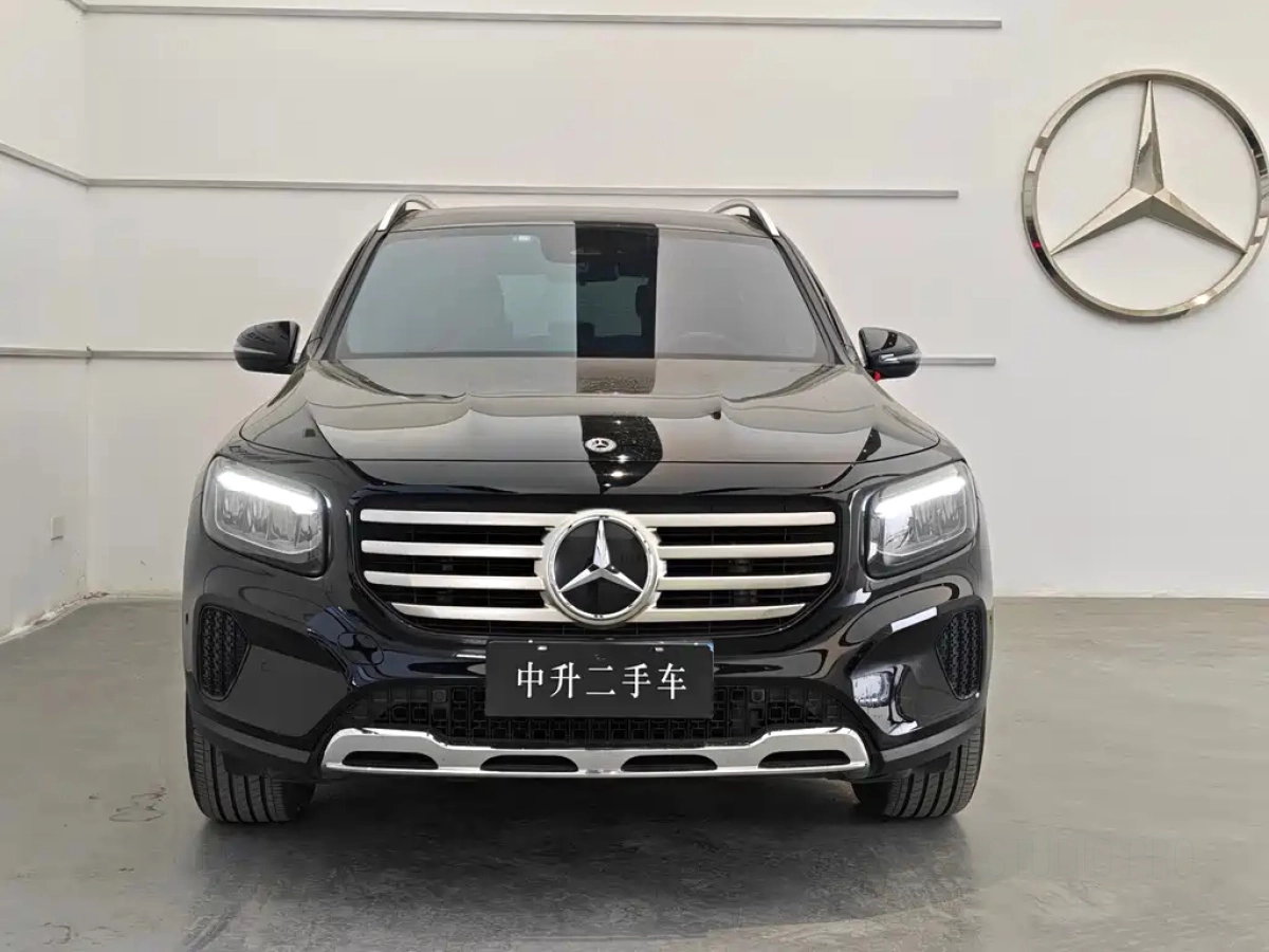 MERCEDES-BENZ GLB