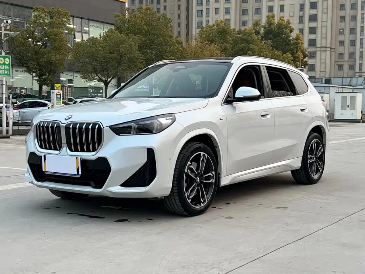 BMW X1  2023