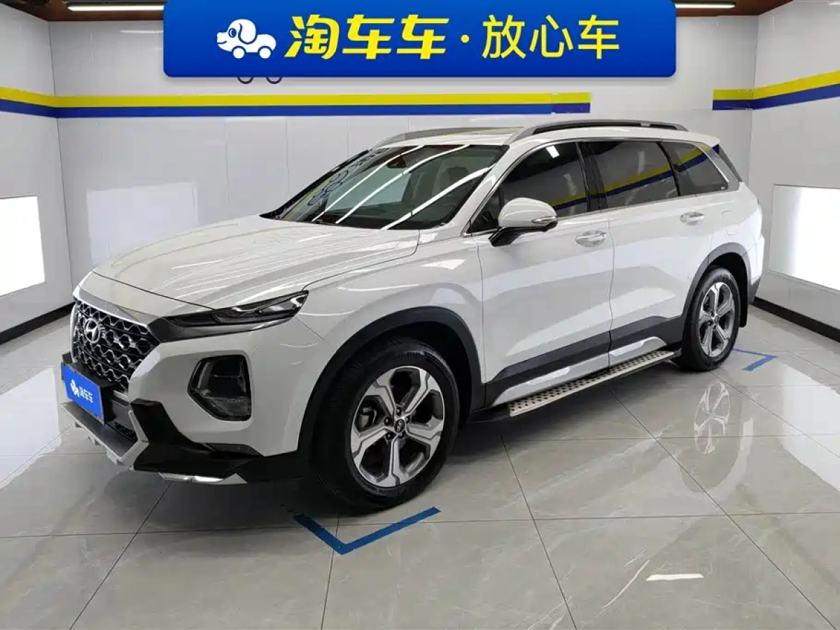 HYUNDAI SANTA FE  2019
