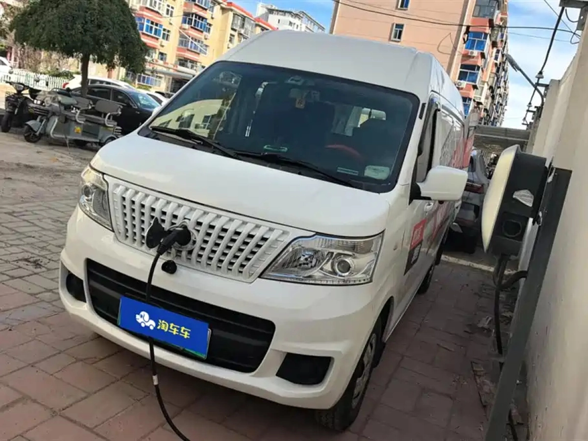 CHANGAN RUHANG EM80  2022