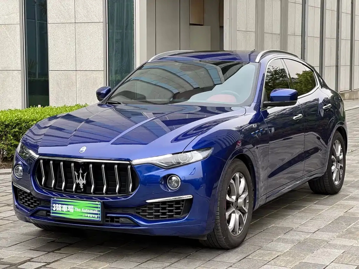 MASERATI LEVANTE  2023