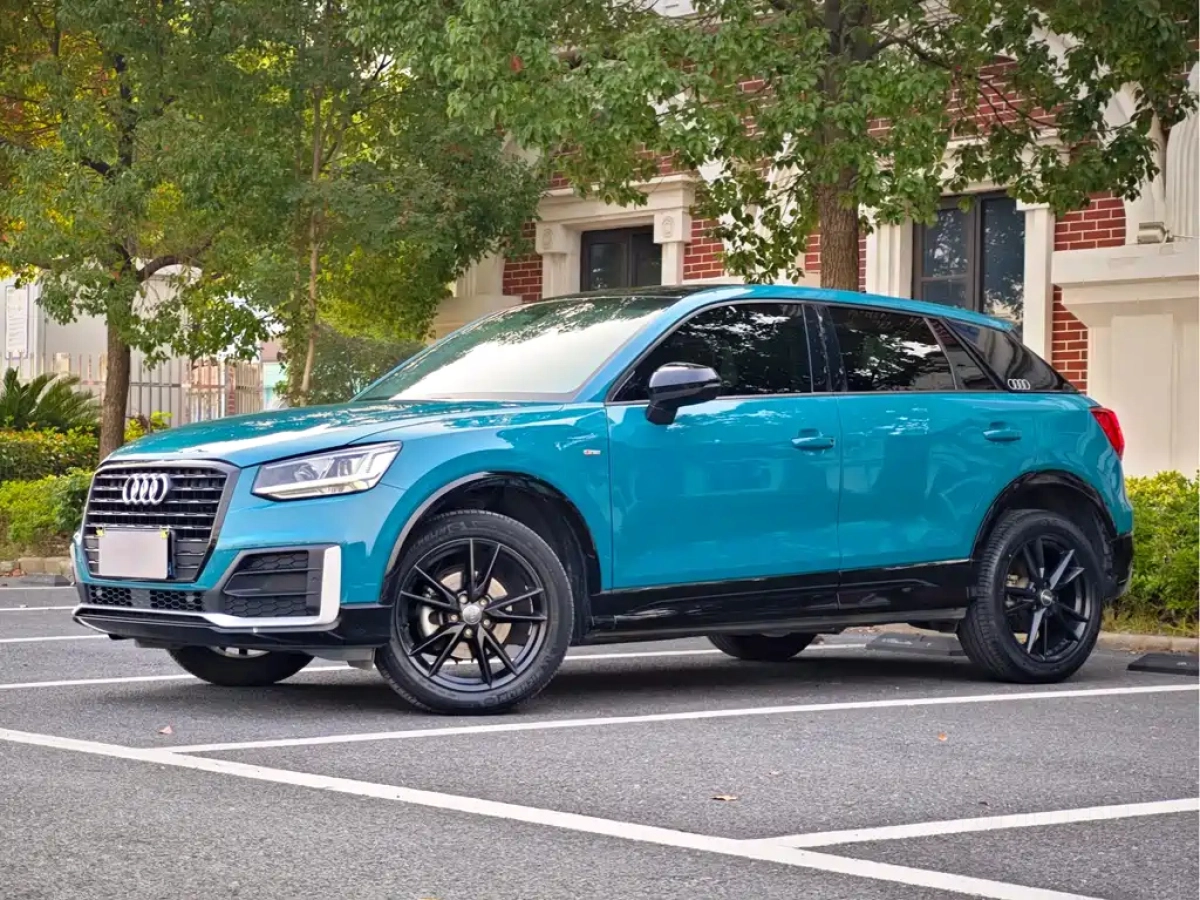 AUDI Q2L