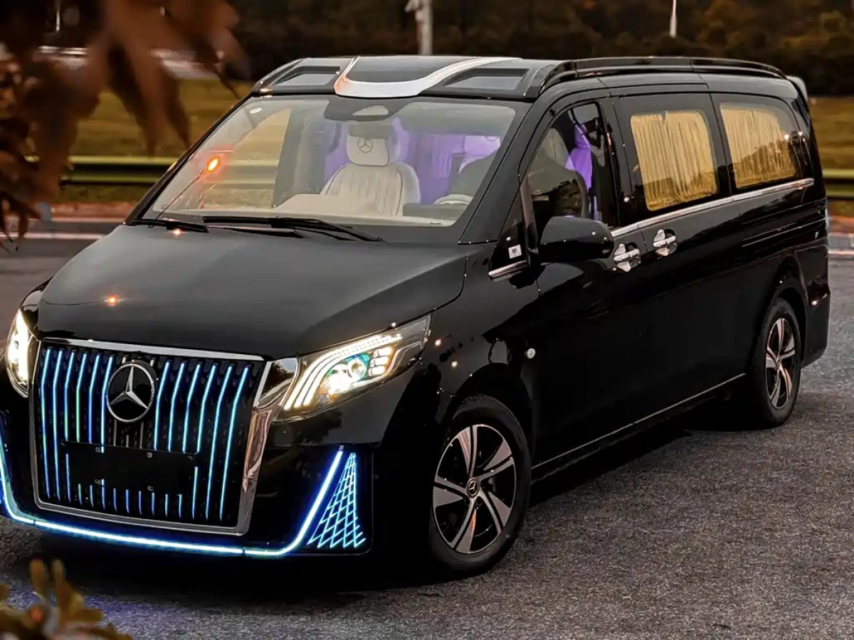 MERCEDES-BENZ VITO  2024