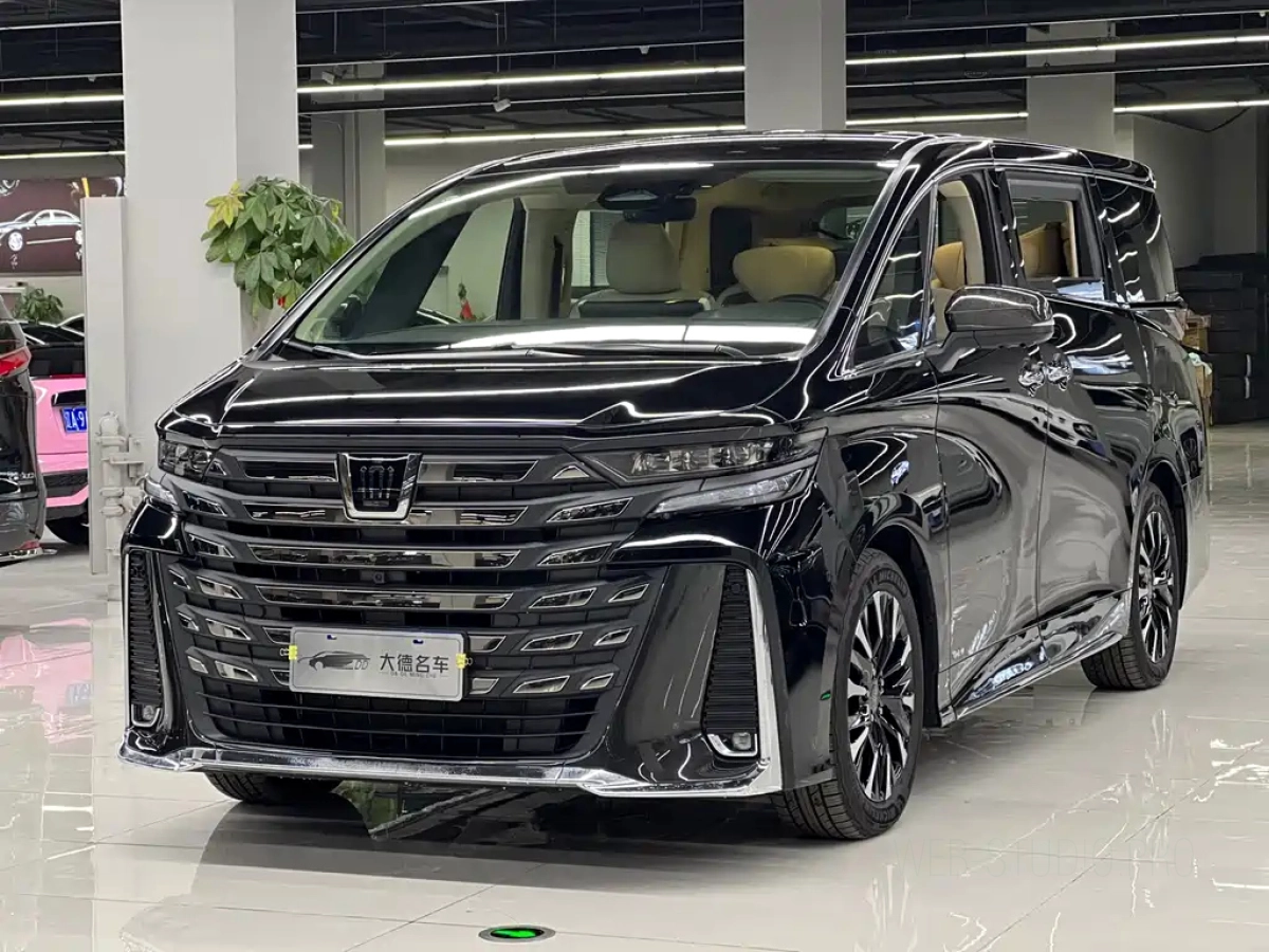 TOYOTA VELLFIRE  2024