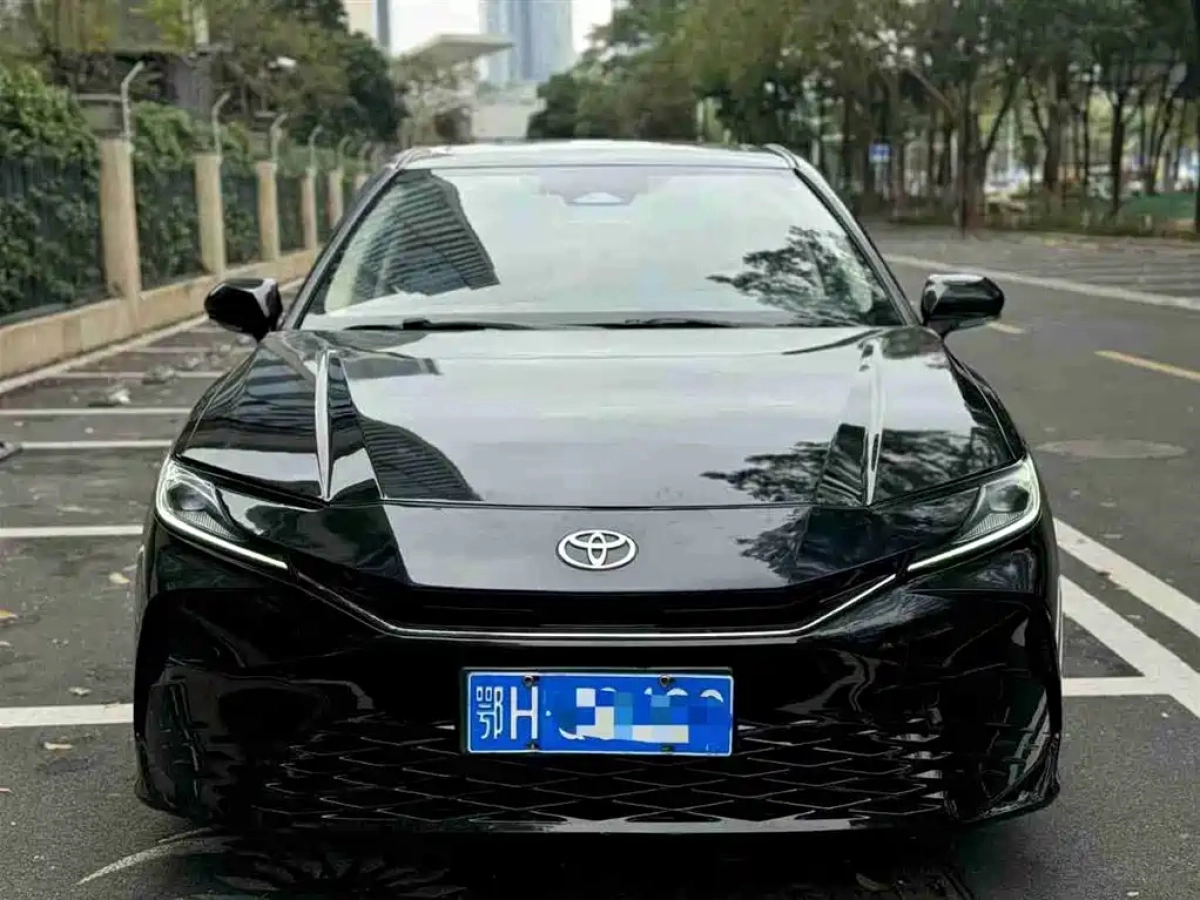 TOYOTA CAMRY  2024
