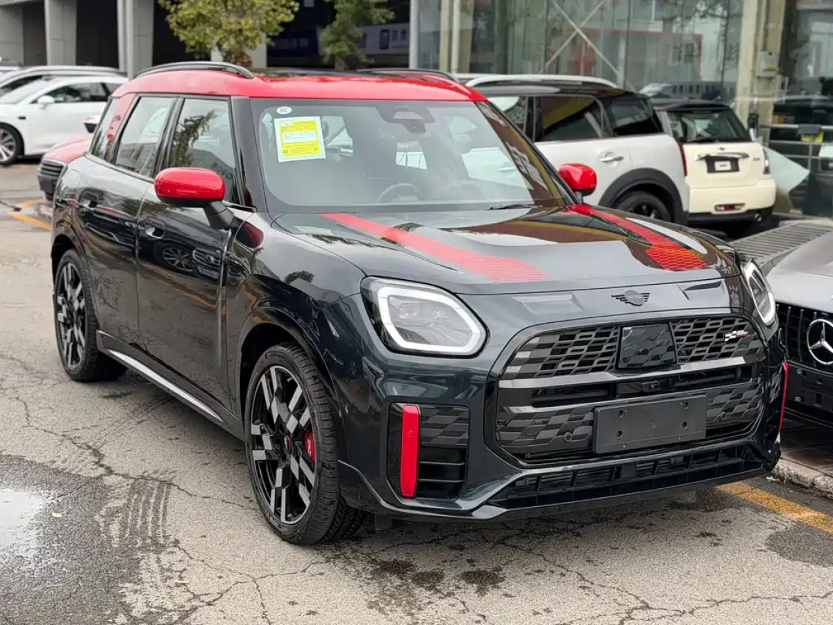 MINI JCW COUNTRYMAN